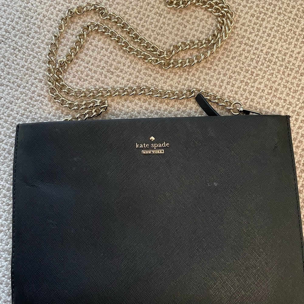 Kate Spade - Cross body purse, leather with gold chain. - Picture 3 of 7